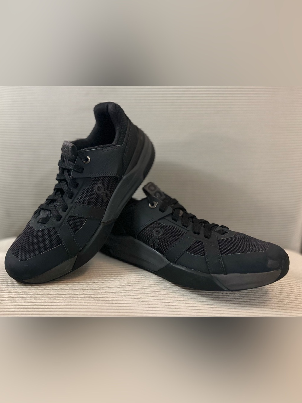 On Running The Roger Clubhouse Pro (Youth 4.5 / Women's 6) Black Eclipse